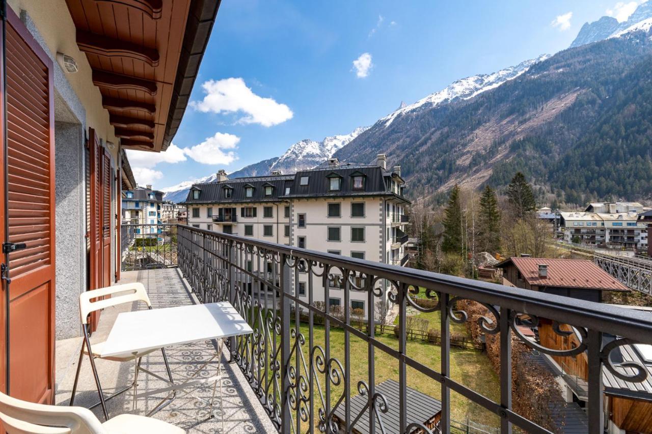 Apartment Alpes IV - Alpes Travel - Central Chamonix Exteriör bild